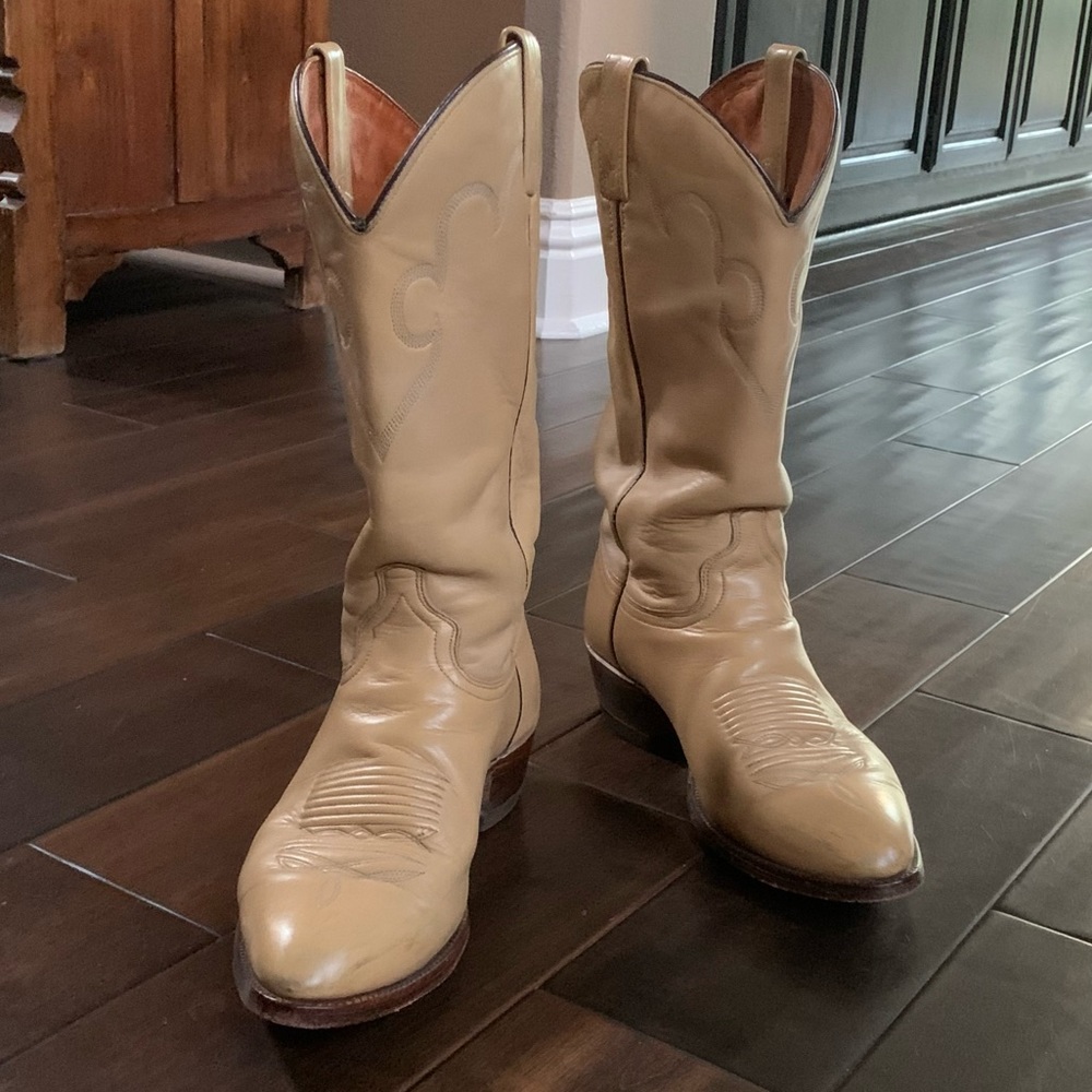 MEN’S Chisholm Cowboy Boots